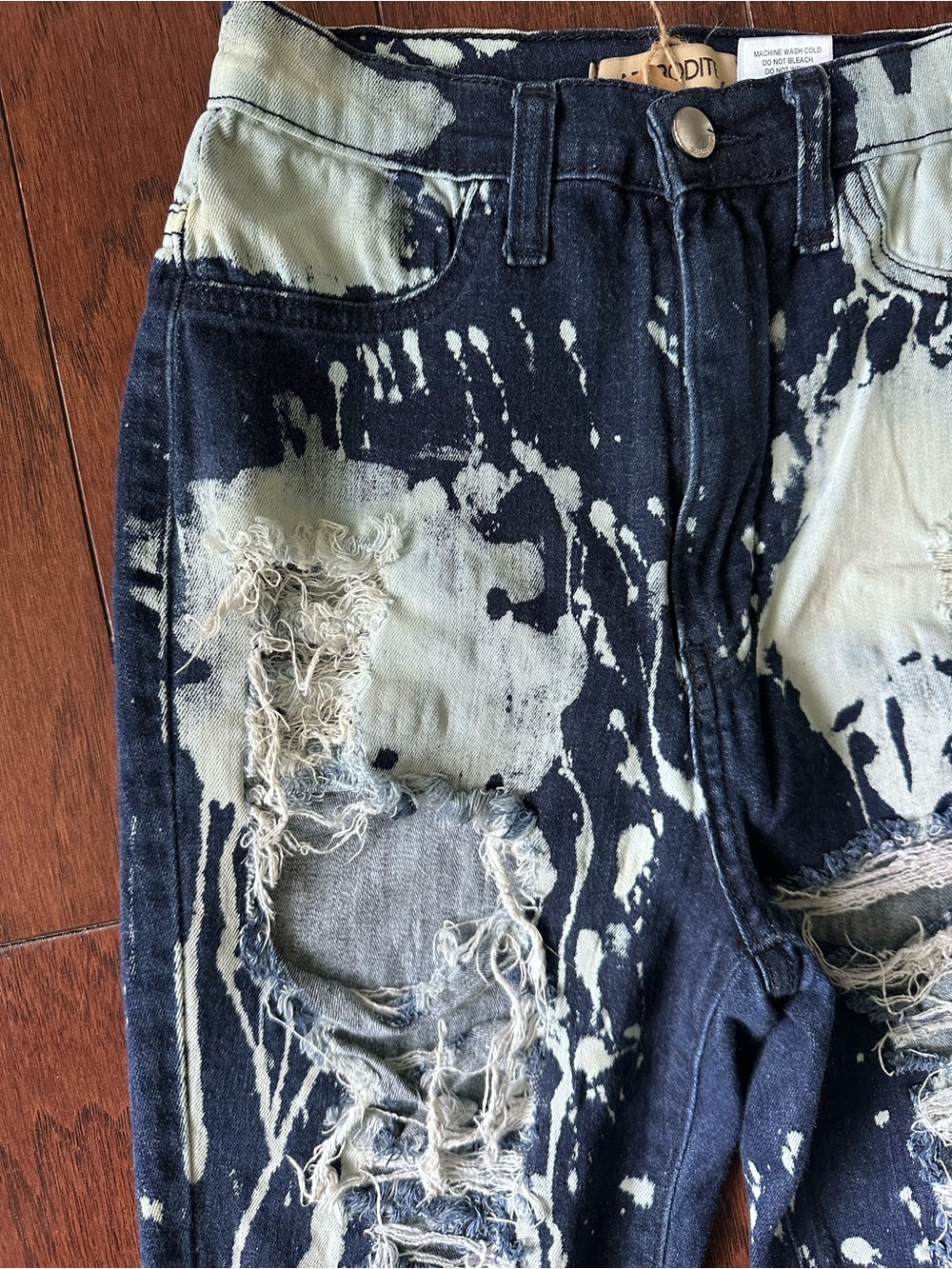 Aphrodite Distressed Paint-Splatter Skinny Jeans high rise unique - Picture 4 of 9